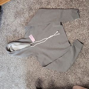 * Sale * NWT Wild Fable Cropped Hoodie